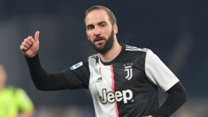 Higuain Atapenya Vipi Bila Karantini?