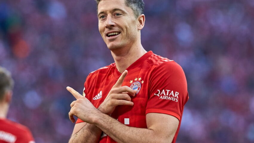 Lewandowski Afunga, Bayern Wakitwaa Kombe