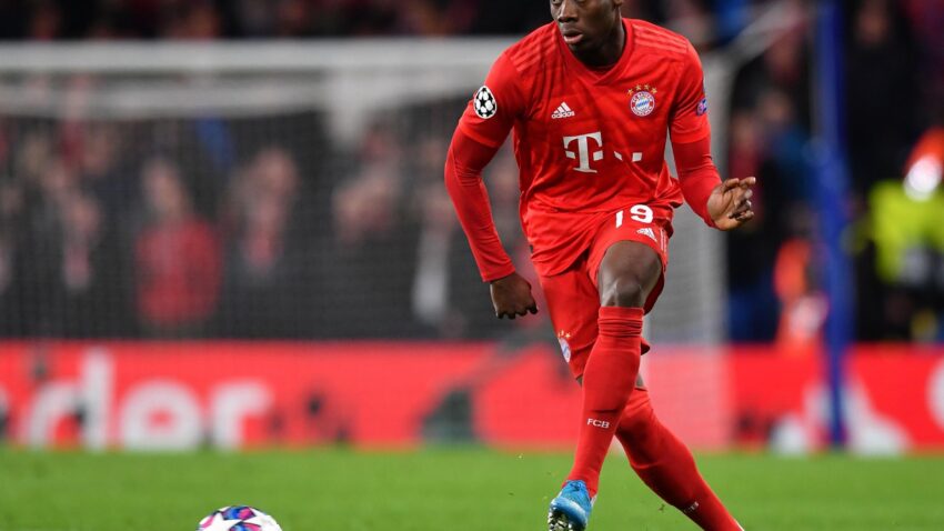 Alphonso Davies, Mwaga Maji Tucheze kama Kambale