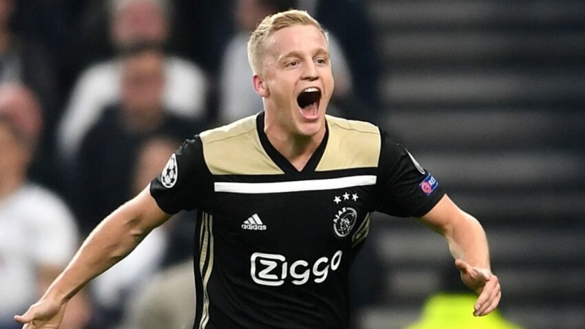 Van de Beek: Tayari Man United Najihisi ni Nyumbani.