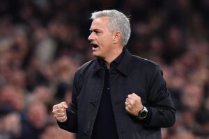 Mourinho - Nahitaji Mshambuliaji wa Kupambana na Kane.