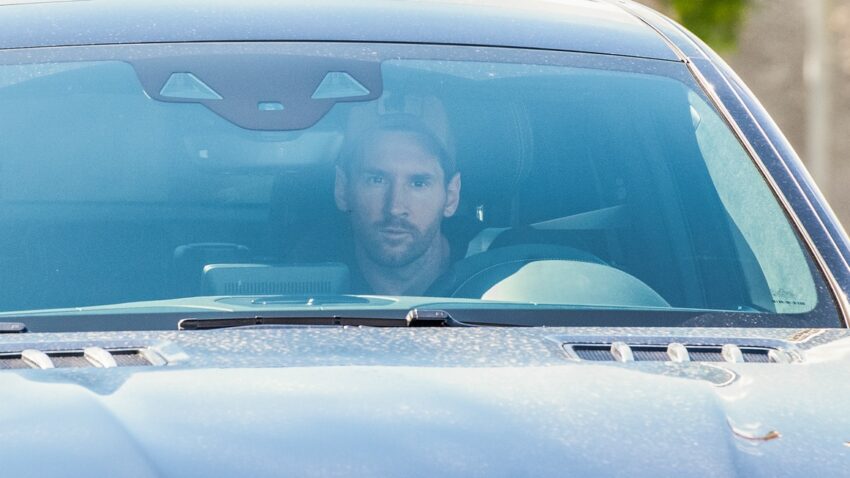 Messi Arejea Mazoezini baada ya Kufanya tangazo la Jezi.