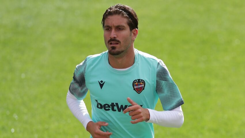 Campana Ndani ya Kikosi cha Watu 25, cha Spain.