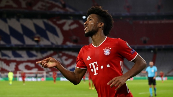 Coman Aitamani Treble Tena na Mashabiki Uwanjani.