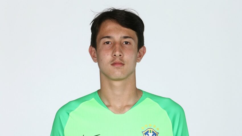 Kinda Pitaluga, 17 Atua Liverpool Akitokea Fluminense.