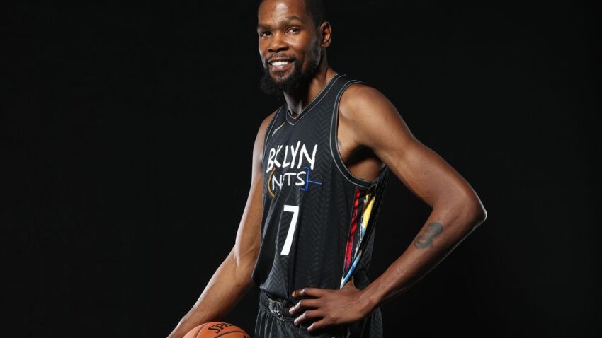 Durant Ana Nia ya Kujijenga Baada ya Kukaa Nje Muda Mrefu.