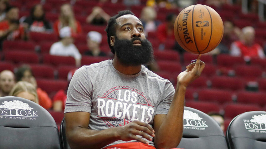 James Harden Arejea Mazoezini na Rockets.