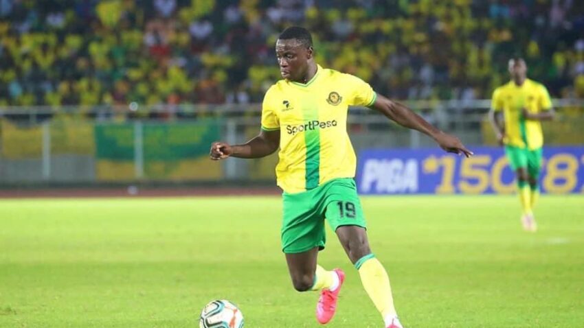 Kaze : Bado Namuamini Sarpong.