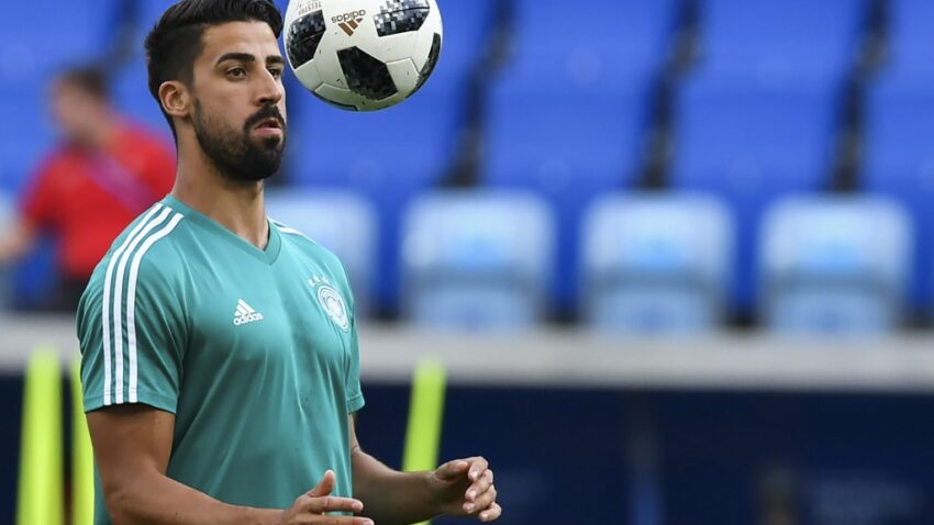 "Kila Safari Ina Mwisho" - Sami Khedira