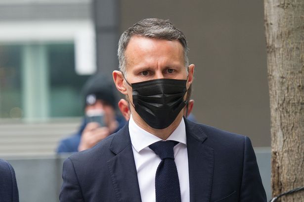 Manchester: Ryan Giggs Akataa Mashtaka.