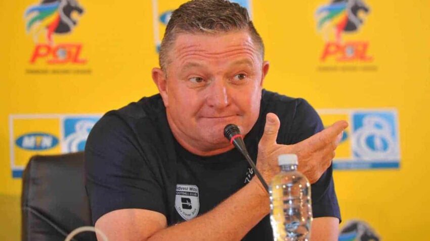 Kisa Simba Kaizer Chiefs Yafukuza Kocha