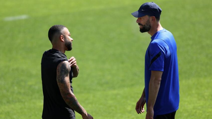 Ruud van Nistelrooy Ammwagia Sifa Depay