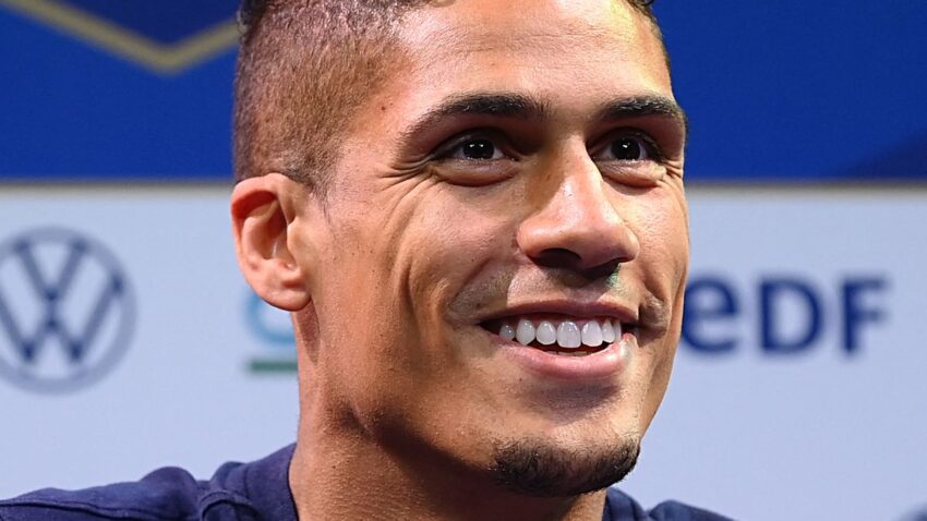 Mitano Tena kwa Raphael Varane Madrid au United?