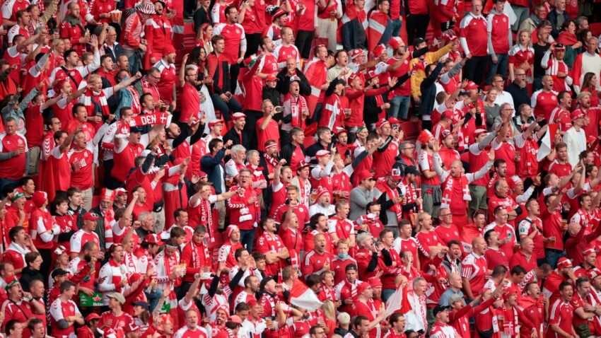 Euro 2020: Mashabiki wa Denmark Ruksa! Wales HAPANA