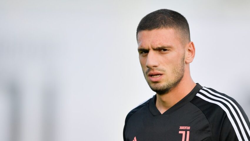 Manchester United Wanamfikiria Merih Demiral.