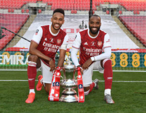 Barca Wapo Tayari Kubadilishana Coutinho na Aubameyang