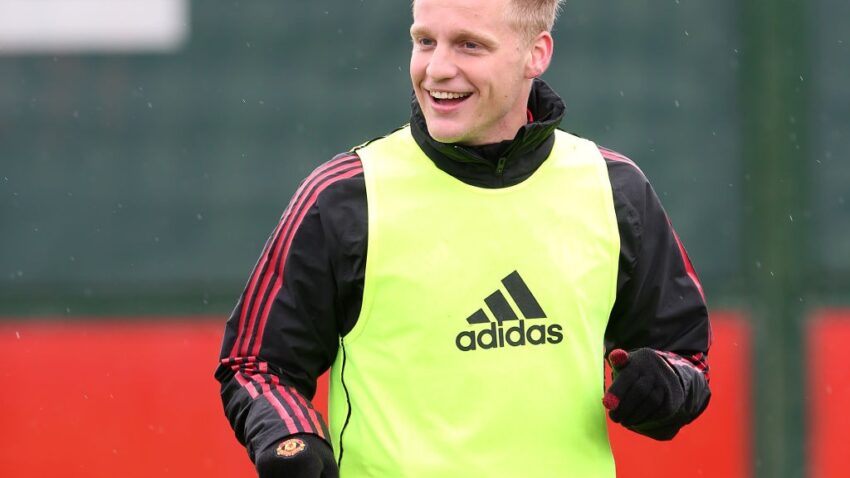 Van De Beek, Muda Sindio Huu Au?