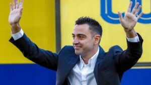 Xavi Atambulishwa Rasmi Camp Nou, Tayari kwa Kazi