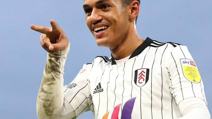 Fulham Wachomoa Ofa ya Fabio Carvalho Kutoka Liverpool