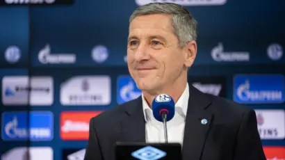 Bernd Schröder: Schalke Inabidi Isonge Mbele