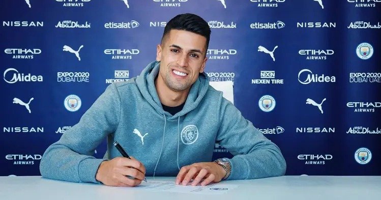 Cancelo Arefusha Kandarasi Yake na Man City