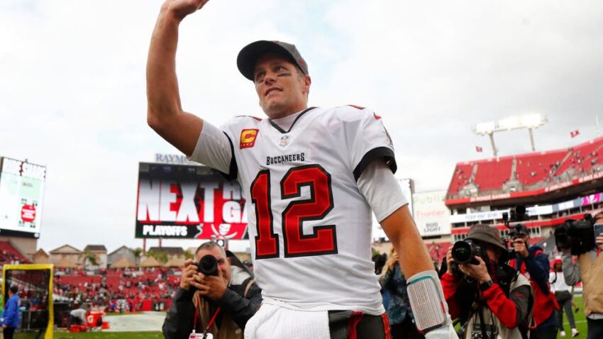 Tom Brady Kustaafu Baada ya Kutumika kwa Misimu 22 Kwenye NFL