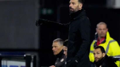 Van Nistelrooy Apata Dili la Kuinoa PSV