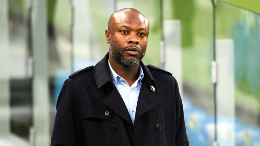 William Gallas: Lacazette Ataondoka Mwisho wa Msimu