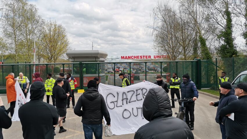 Mashabiki Wameanzia Carrington.