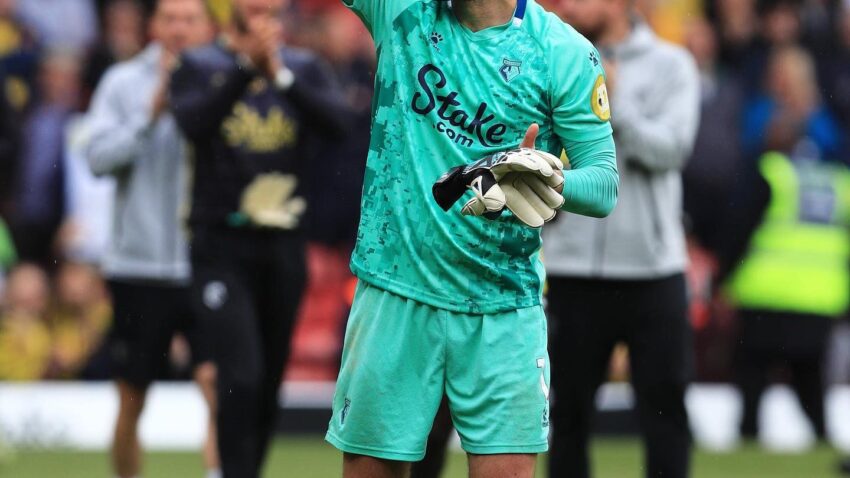 Foster Kuachana na Watford.