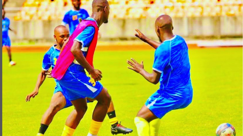 Kim Poulsen Amuongeza Straika Kikosini