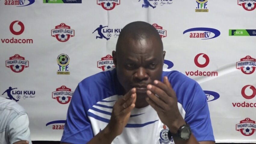 Kocha Polisi Anavuta Muda