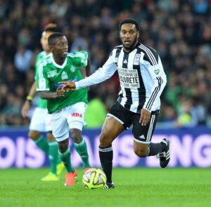 Okocha: Hili Ndiyo Goli Langu Bora Kuwahi Kufunga