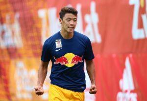 Hwang: Mbadala wa Daniel James, Leeds