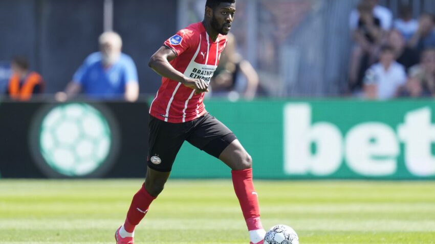 Liverpool, Vitani na United