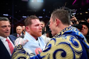 Canelo Alvarez Anena Alichomwambia Triple G Wakati wa Pambano Lao.