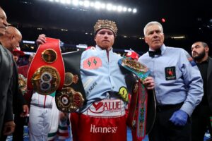 Canelo Alvarez Anena Alichomwambia Triple G Wakati wa Pambano Lao.