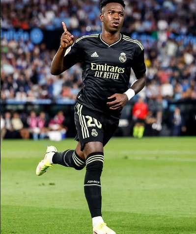 Vinicious: "Sitaacha Kudansi"