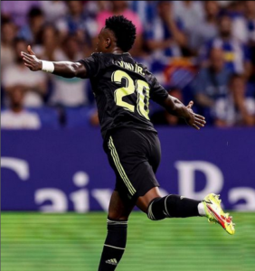 Vinicious: "Sitaacha Kudansi"