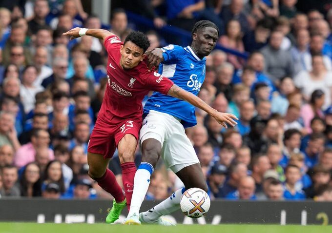 Liverpool Yabanwa Mbavu Goodson Park.