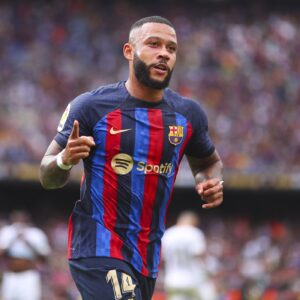 Liverpool wanachunguza uwezekano wa kubadilishana mkataba utakaowahusisha Memphis Depay wa Barcelona na Roberto Firmino.