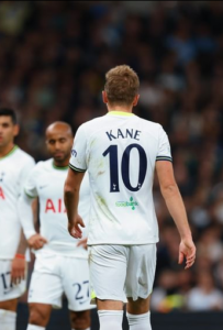 Spurs Yatoa Sare Huku VAR Ikimpatia Conte Kadi Nyekundu.