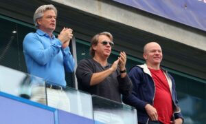 Chelsea ya Mteua Stewart Kusimamia Mtindo wa Vilabu Vingi