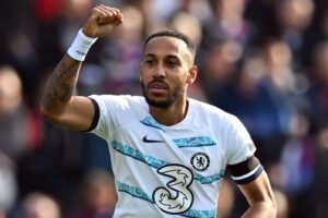 Aubameyang Anyemelewa na PSG