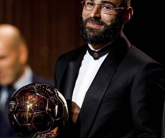 Karim Benzema Nitastaafia Real Madrid.