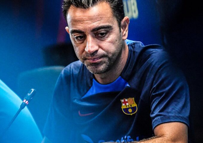 Xavi: Apakua Minyama kwa De Jong.