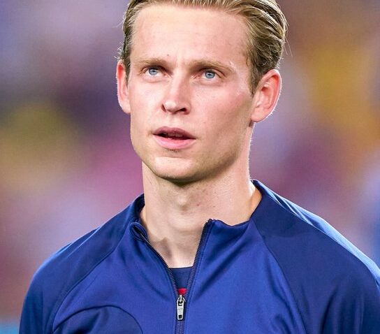 Frenkie De Jong Afikiria Kuondoka Barca.