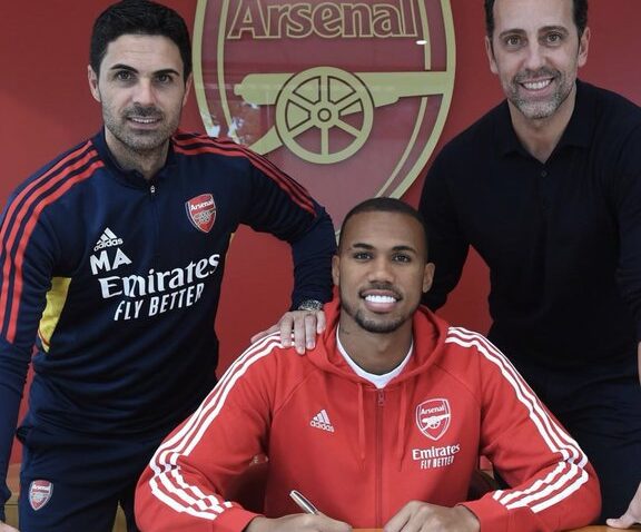 Arsenal Yamuongezea Mkataba Gabriel.