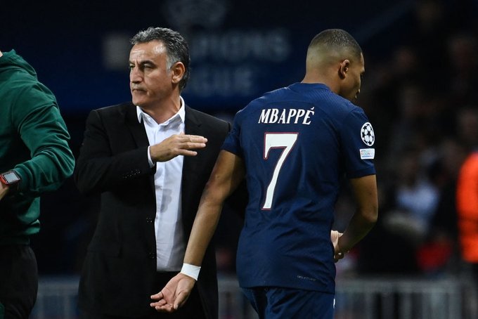 Mkurugenzi PSG akanusha Mbappe kuondoka.