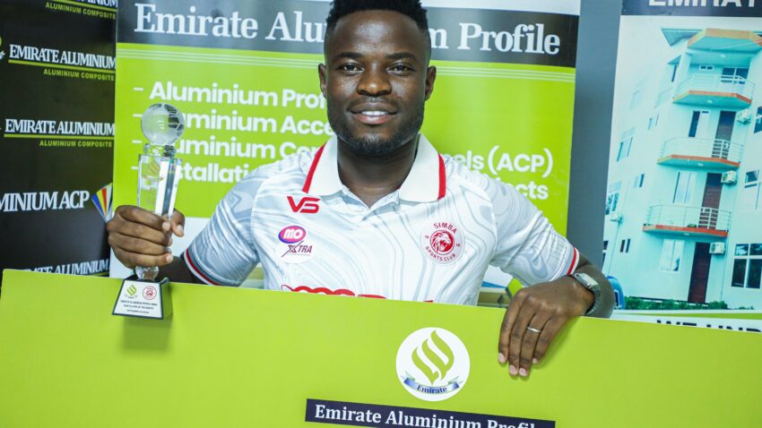 Moses Phiri Akabidhiwa Tuzo Yake.